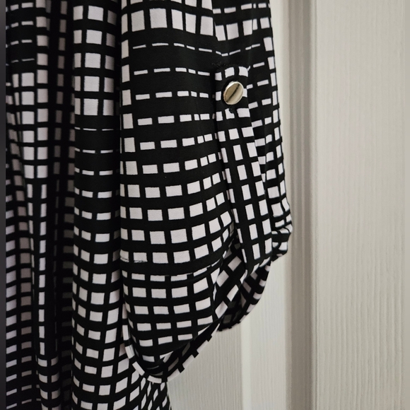 Black and White 3/4 Sleeve by JTB 2X - Picture 3 of 6